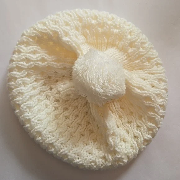 Vintage 70s 80s Knit Hat Pom Pom Pale Ivory Soft Off White - Picture 4 of 7
